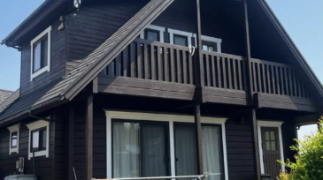 完工後のログハウス外観