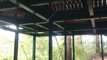 ウッドデッキの鉄骨部分の塗装