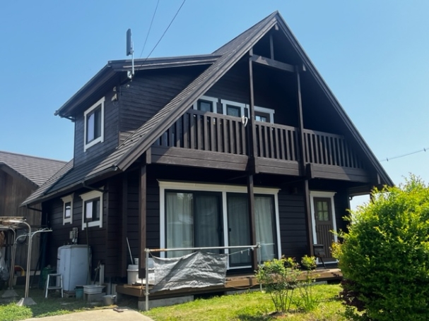 ログハウスの塗装