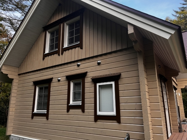 軽井沢　ログハウス塗り替え施工完了