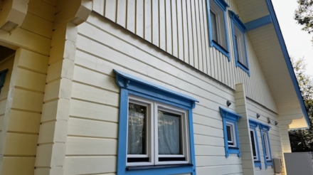 軽井沢ログハウス　ティクリラバルティオパーク　塗装工事